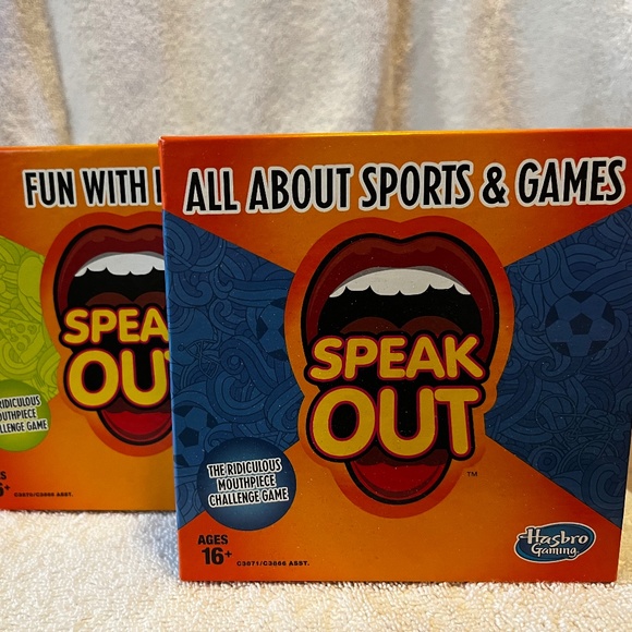 Hasbro Gaming Speak Out Expansion Pack: Fun With Food & All About Sports - Picture 1 of 5